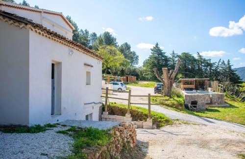 Sollies-Toucas House | La Cabane au Bastidon