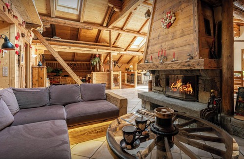 La Clusaz Ski Chalet | La Ferme à Juju - alpine ski-in ski-out for 8 spa & views - OVO Network