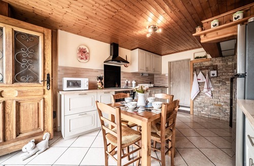Taninges House | La Ferme De La Plaigne: Mountain Views, Private Terrace & Wi-Fi