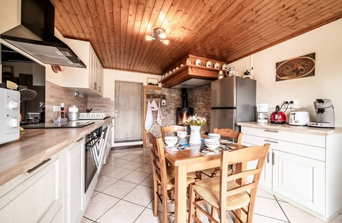 Taninges House | La Ferme De La Plaigne: Mountain Views, Private Terrace & Wi-Fi