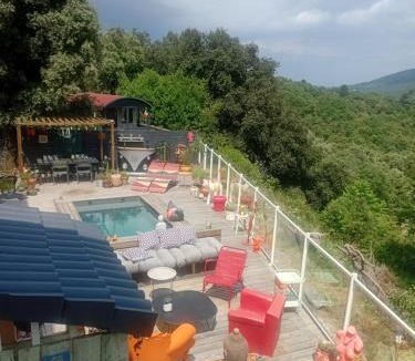 Saint-Peray House | La maison des pins