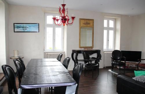 Roscoff Apartment | La Maison du Port, vue mer, jardin et parking