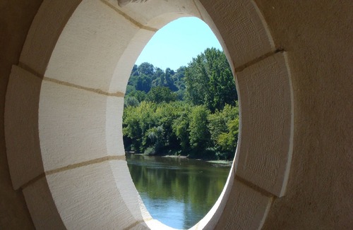 Saint-Seurin-de-Prats House | La Maison de la Rivière, a fabulous view of the Dordogne River