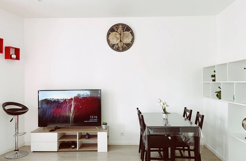 Fontenay-le-Comte Apartment | La MiMi: attractive T2 apartment in the city center, 40 m2