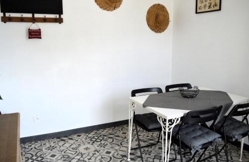 Luc-sur-Mer House | La petite Marie-B, terrasse, plages à 250m