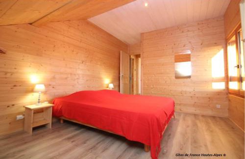 Puy-Sanieres Apartment | La Rawette