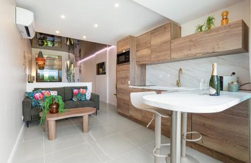 Naturist Village House | Lagoon - Port Nature