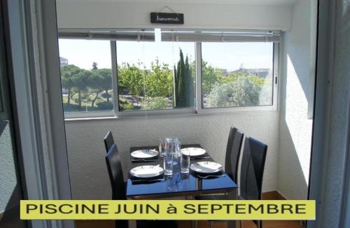 Cap d'Agde Apartment | Lara 3 - T2 Loggia Piscine 2 lits doubles Parking Près du centre-port et île Loisirs