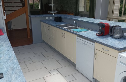 Sainte-Croix-sur-Aizier House | Large 200m2 house set in wooded grounds