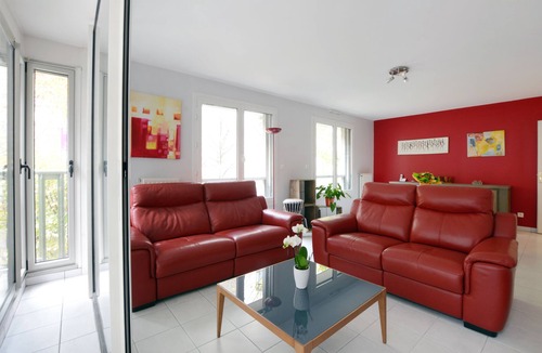 Part Dieu - Bir Hakeim Apartment | Large and bright 77 m² T3 with garage located in Garibaldi