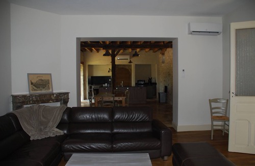 Themines House | Large capacity house with indoor pool and large outdoor spaces