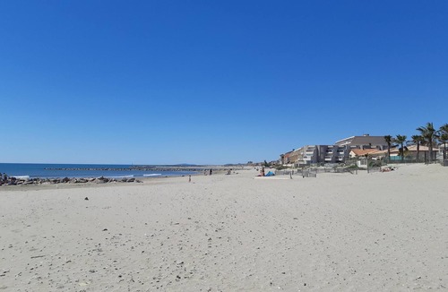 Carnon-Plage Apartment | Large, comfortable T2 apartment
