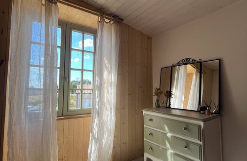 Le Gue-de-Velluire House | Large stone house with garden, near La Rochelle and beaches - 8pers