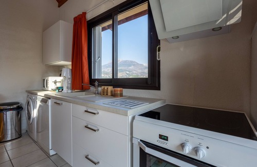 Savines-le-Lac Apartment | Le Bleuet du Lac - Appartement avec Terrasse Vue Lac