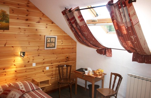 Molines-en-Queyras Hotel | Le Chamois