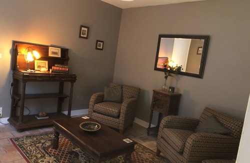 Saint-Pierre-de-Maille House | Le Charme Tranquille D'une Grange Convertie sur les Rives de la Gartempe