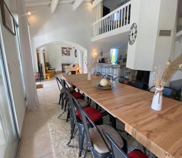 Brignoles Villa | Le Domaine de l'Olivier, 20pers, piscine, sauna