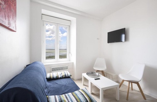 Cancale Apartment | Le Gambetta, Cancale vue mer