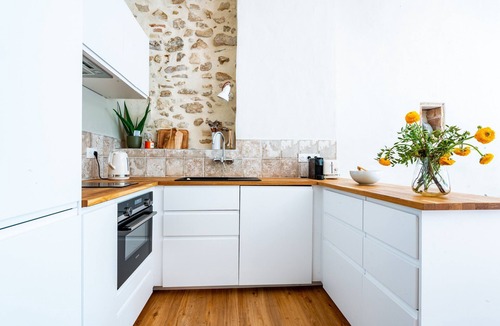 Valreas Cottage | "Le Mas des Platanes", the Aparté gîte in Provence