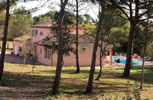 Carcassonne House | Le Mas Victoria - Chambres d'hôtes avec table d'hôtes-Parking privé ferme