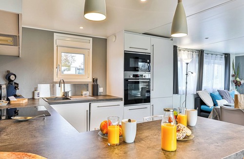 Sainte-Foy Cottage | Le Refuge du Lac*Wellness & Comfort with breathtaking view of the lake*Near the sea