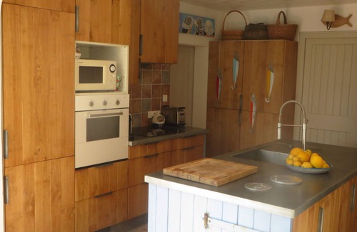 Noirmoutier-en-l'Ile House | Le Vieil, La Madeleine, 10 meters from the beach, on the dune