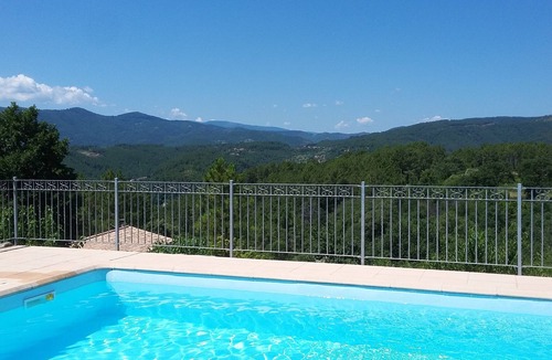 Chambonas House | Le Vignal complet, beautiful spacious house with private pool in the Ardèche