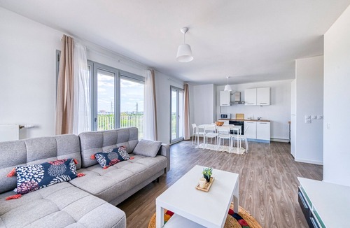 Cergy Apartment | Les Doux Epis - appt proche gare RER
