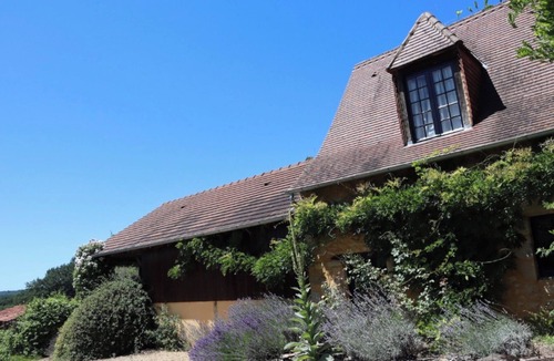 Villefranche-du-Perigord Cottage | Les Fleurs at Manoir Bourgale, central Dordogne, 50 acre park - peace!