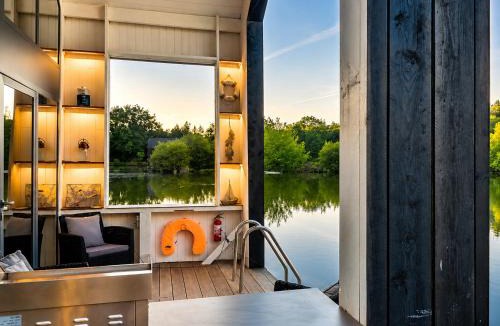 Crach Boat Rental | Les Kabanes de Kerforn
