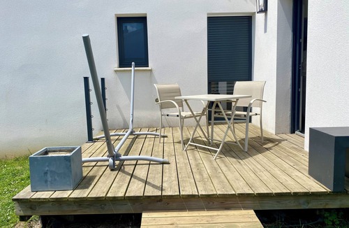 Olonne-sur-Mer Apartment | Les Sables/Olonne T2 apartment with garden, 10 min from beaches and center.