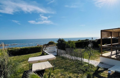 Chateau-d'Olonne Apartment | Les Sables pailletés 110 m2 apartment + 15 m2 terrace facing the ocean!