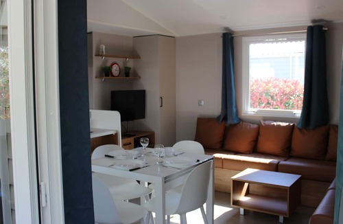 Gastes House | Location 844 | Mobile home excellence range at La Réserve 4*