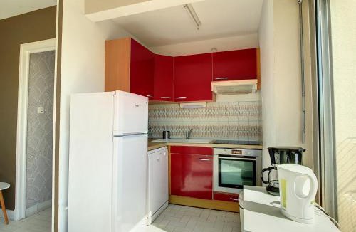 Carnon-Plage Apartment | Location saisonnière - F3 - 8 pers - 1ère ligne - Garage - Animaux acceptés - FR-1-715-3