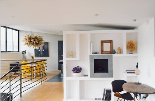 Margny-les-Compiegne Boat Rental | Loft on the water in the center of Compiegne