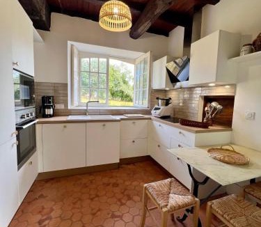 Sainte-Foy House | Logis de la Grossetière 13 personnes 15 min de l'océan