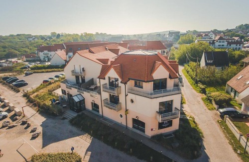 Wissant Hotel | Logis- Hôtel de la Baie de Wissant & Appartements