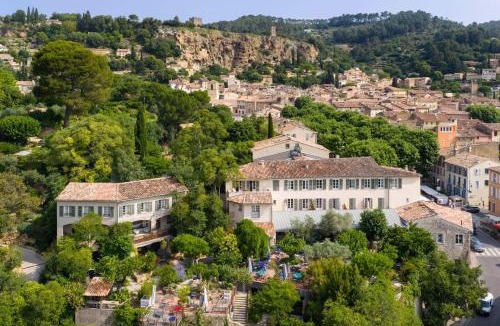 Cotignac Hotel | LOU CALEN