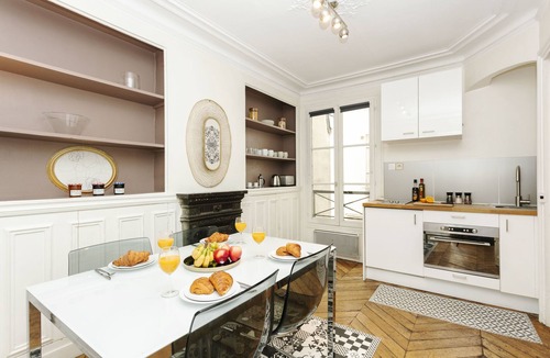 Saint-Victor Apartment | Lovely 1BR with Balcony Steps from the Seine and Notre Dame