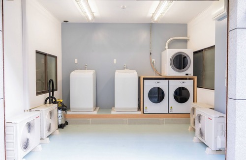 Nishinari Apartment | Lrge New Luxury Designed Home 1 Minute walk to Train Station 6 Min Ride to Namba