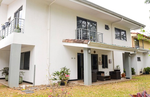 Santa Ana Condo | Luxurious and spacious house -- 5 min from Lindora and Santa Ana!