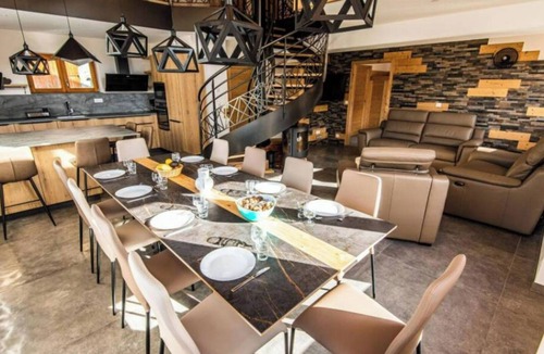 La Roche Ski Chalet | Luxury Chalet les Corbassières in Plagne 1600 Le Solan * 10 p