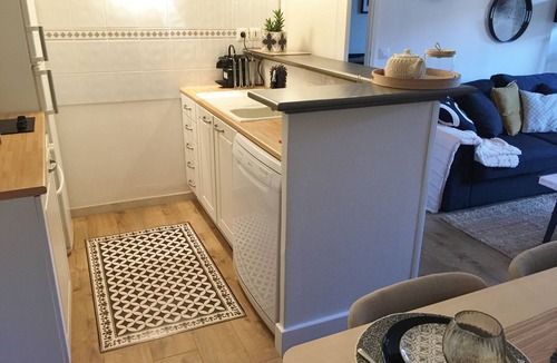 Mazarin Quarter Apartment | Luxury charm, terrace historic center Mazarin district with elevator