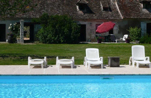 Boisse Cottage | Luxury gite for adult couples, peaceful, open views, large swimming pool