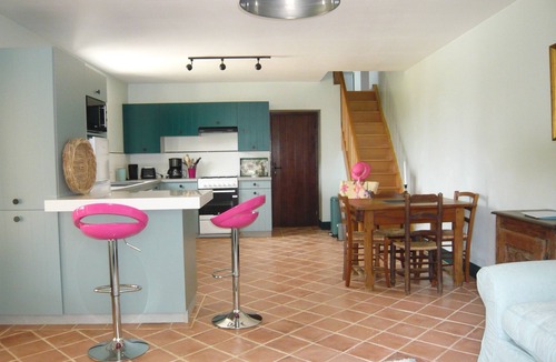 Boisse Cottage | Luxury gite for adult couples, peaceful, open views, large swimming pool
