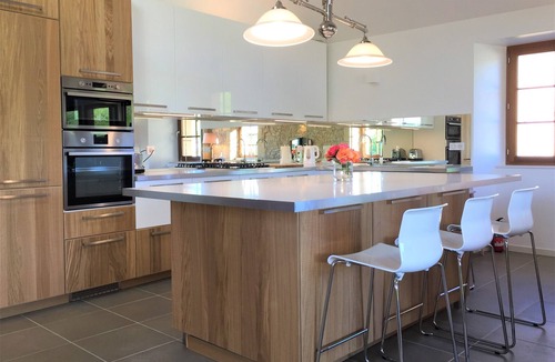Montcabrier House | Luxury renovation of an ancient stone barn in a medieval bastide village