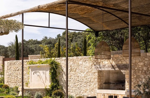 Eygalieres Villa | Luxury Villa Rental Provence