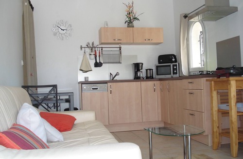 Les Arcs-sur-Argens Villa | LUXURY VILLA WITH AIR CONDITIONING (2 people). PRIVATE WING "AU CALME" WITH SWIMMING POOL