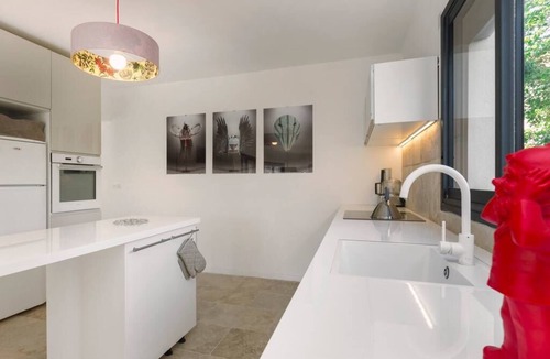 Villeneuve-les-Avignon House | Magnificent house with swimming pool and several apartments.