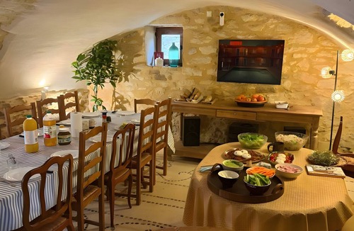 Saint Michel d'Euzet Villa | Magnificent Provençal Mas for 15 or 20 Guests